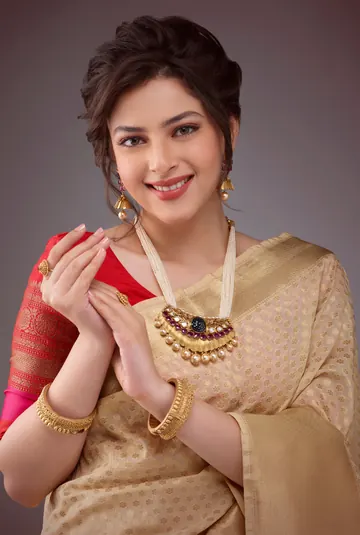 Personal jewellery shopping at Bafna Jewellers